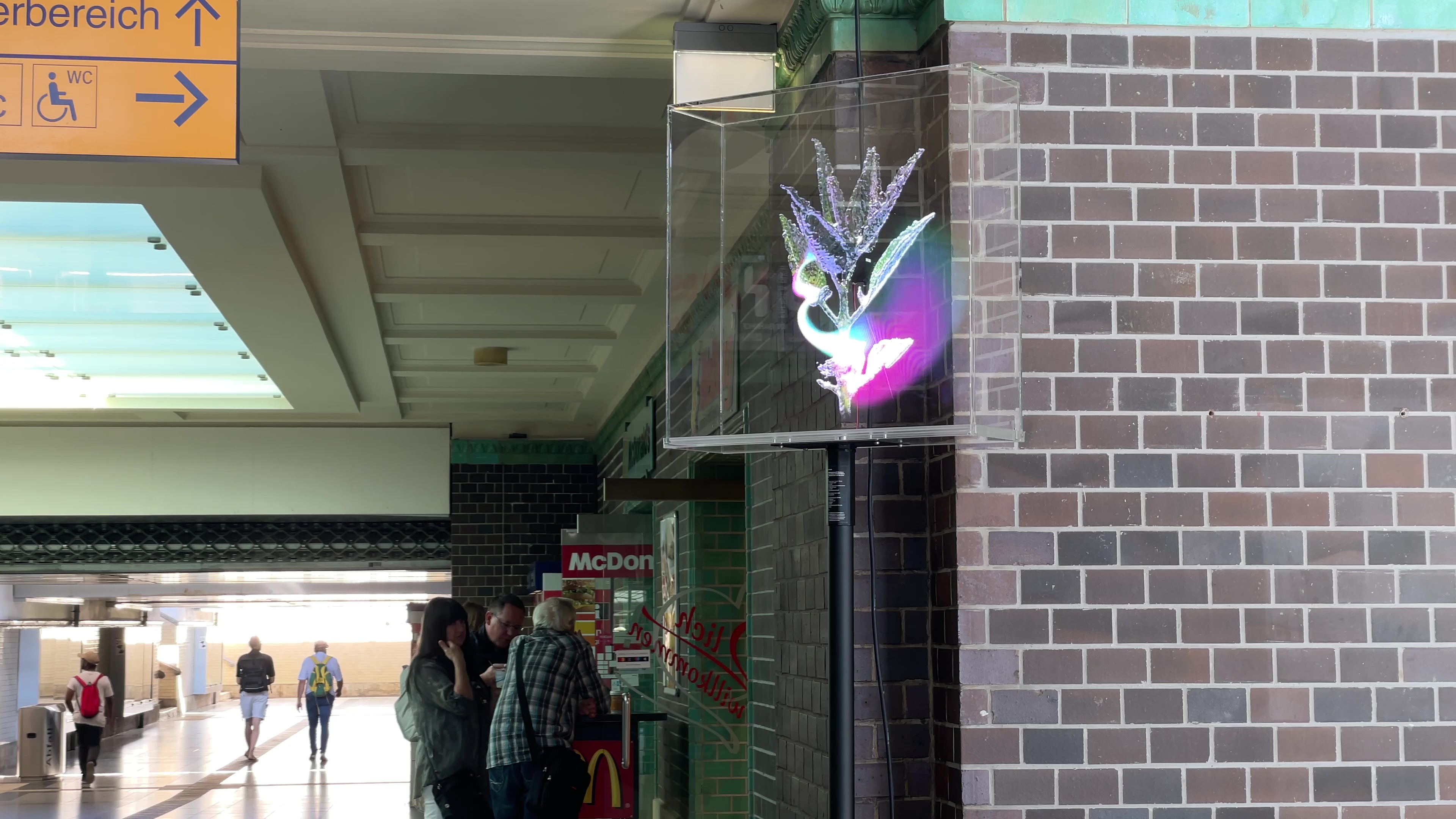 Videoinstallation mit Holocircles für Hamburger Symphoniker/Deutsche Bahn